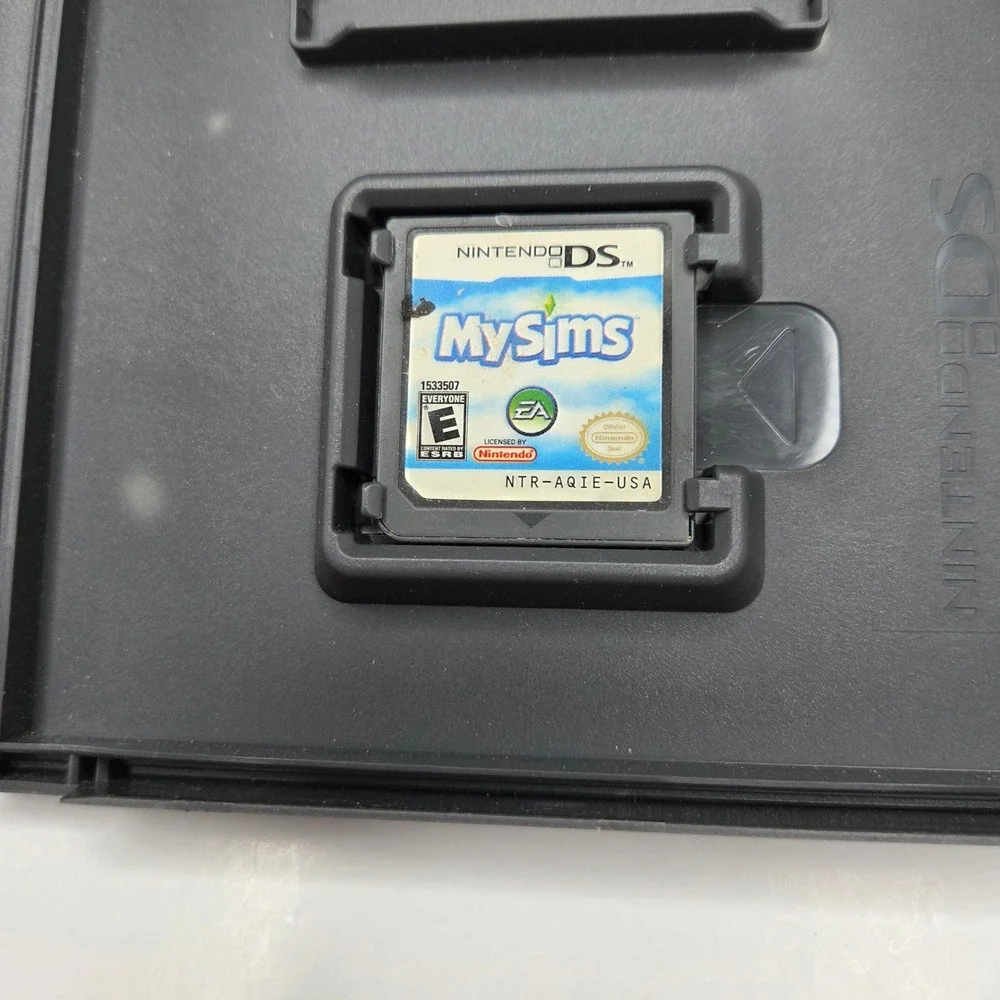 Nintendo DS MySims EA Video Game Case Manual Cartridge Life Sim Town Builder